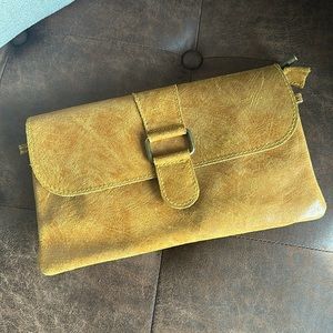 Borse and Pelle Genuine Leather Clutch
